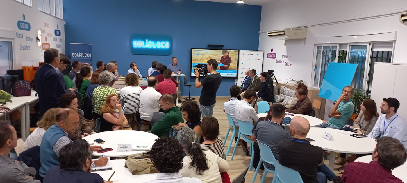 CaixaBank Dualiza y FPEmpresa reúnen a centros educativos y empresas del sector agro andaluz